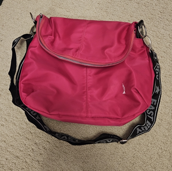 EAST BOY Hot pink crossbody bag - popular Japanese brand - Picture 2 of 9